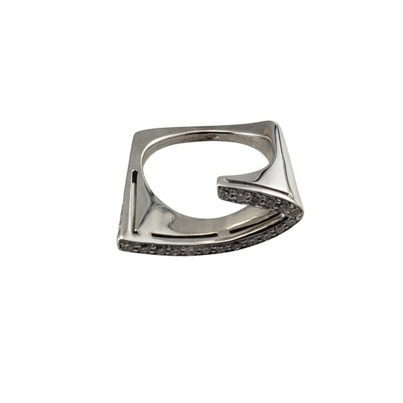 Vintage 18 Karat White Gold and Diamond Ring Size 7 #10097 - Picture 3 of 10